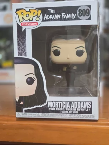 809 Morticia Addams The Addams Family  Funko Pop Vinyl