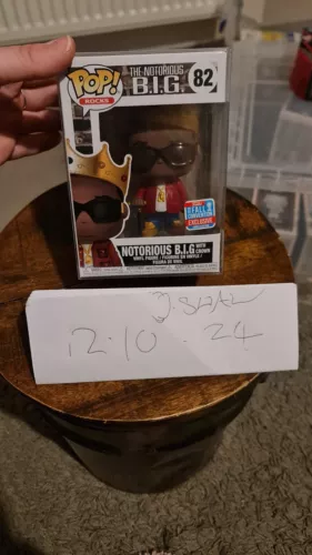 #82 Notorious B.I.G. (with Crown- Red Jacket) Funko POP with POP Protector