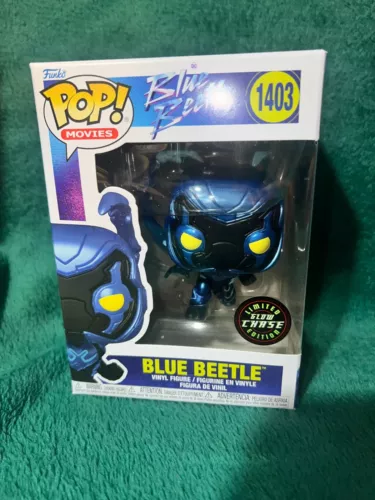 Funko Pop! ~ 1403 Blue Beetle ~ Pop! Movies ~ Limited Edition Glow Chase ~ W/Pro