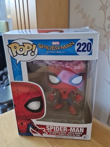 Funko Pop #220 Spider-Man - Bobble-Head Spider-Man Homecoming