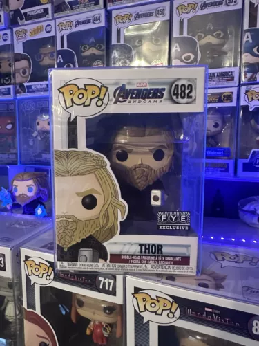 Funko POP Avengers Endgame: Thor (w/ Stormbreaker and Mjlnir) #482 In Protector