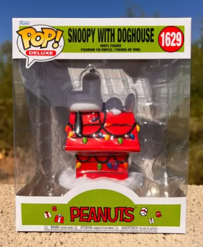 Funko Pop! Deluxe Peanuts Snoopy with Doghouse - (#1629,NEW)