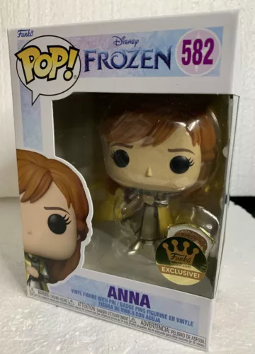 Funko POP! Disney Princess Anna With Pin #582 Funko Exclusive w/ Protector