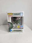 Funko Pop! Fallout - Assaultron (Invader Model) (Glow) - 2018 Fall Convention