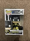 Funko Pop! Heroes,DC, Yellow Lantern Batman 220 Glow In The Dark Exclusive