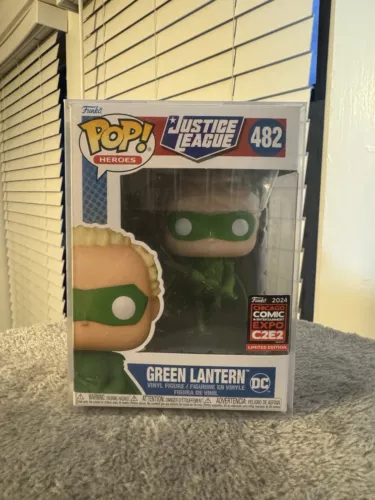 Funko Pop! Justice League Green Lantern #482 - 2024 C2E2 Expo Shared Sticker