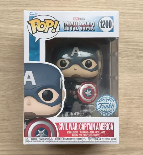 Funko Pop Marvel Captain America Civil War Captain America #1200 + Protector