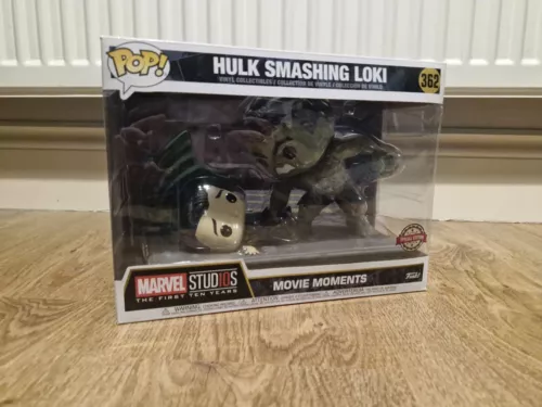Funko Pop! Marvel Moments Hulk Smashing Loki #362