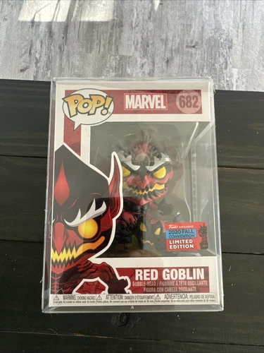 Funko Pop! Marvel- Red Goblin #682 w/Protector NYCC Shared 2020 Fall Convention