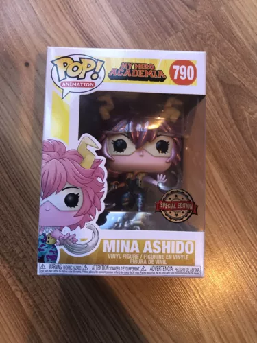 Funko Pop Mina Ashido Metallic #790 My Hero Academia Special Edition w/protector