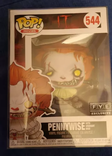 FUNKO POP MOVIES 544 IT PENNYWISE with WROUGHT IRON FYE EXCLUSIVE w/PROTECTOR