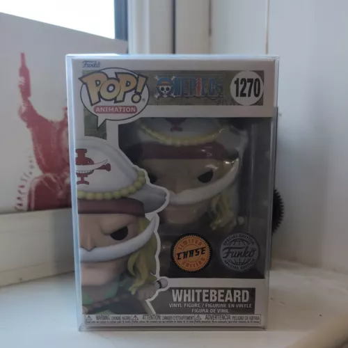 Funko POP! One Piece - WHITEBEARD (Chase) #1270 + Hard stack Protector