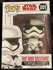 Funko Pop Star Wars #201 First Order Executioner Bobble-Head + Pop Protector.