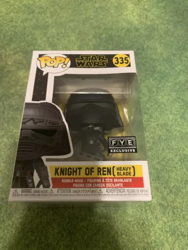 Funko Pop Star Wars #335 Knight Of Ren (Heavy Blade) (F.Y.E. Exclusive)