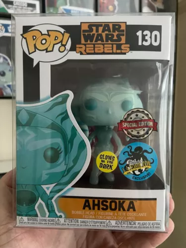 Funko Pop! Star Wars Rebels #130 Ahsoka Glow In the Dark LA ComicCon +Protector