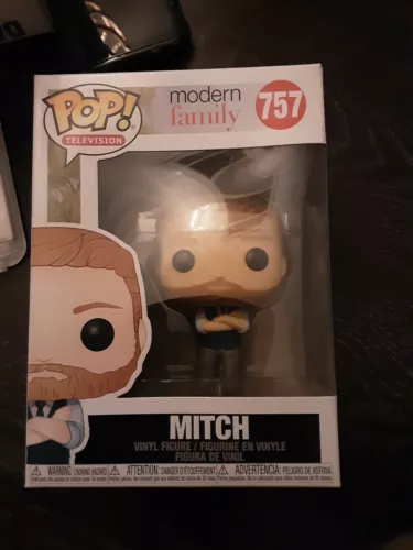 Funko Pop! Television: Modern Family - Mitch #757 *NEW IN BOX* FAST SHIPPING