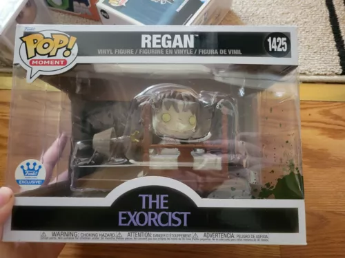 Funko Pop! The Exorcist Moment Funko Shop Exclusive REGAN #1425