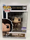 Funko Pop! The Lord of the Rings Frodo with the Ring 1389 Exclusive Summer