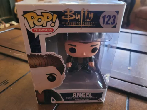 Funko Pop! Vinyl: Buffy the Vampire Slayer - Angel #123 +Protector