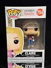 Funko Pop! Vinyl: Claire #754 Modern Family Television Exclusive w/ Protector