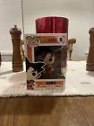 Funko Pop! Vinyl: Dragon Ball - Goku - Hot Topic (Exclusive) #9