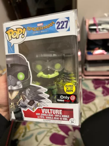 Funko Pop! Vinyl: Marvel - Vulture - (Glow) - GameStop (Exclusive) #227