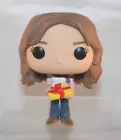 Funko Pop! Wizarding World Harry Potter - Hermione Granger w/Present - #123  OOB