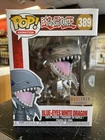 Funko Pop Yu-Gi-Oh! Blue-Eyes White Dragon 389 - Box Lunch Exclusive!