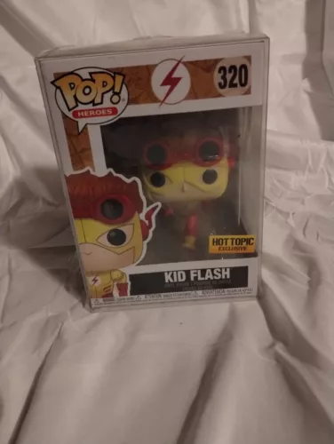 Funko Vinyl: DC Comics - Kid Flash - Hot Topic (HT) (Exclusive) #320 Protector