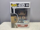 Funko Pop Star Wars Finn w/Lightsaber Barnes & Noble Exclusive #85 w/Protector
