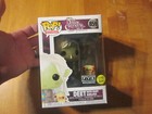 FUNKO POP THE DARK CRYSTAL AGE OF RESISTANCE DEET WITH BABY NURLOCK 859 GITD FYE