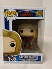 Funko Pop! Marvel #425 Captain Marvel (Collector Corps Exclusive) (2018)