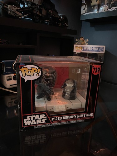 Funko Pop Deluxe Kylo Ren Pop Protector with Darth Vader Helmet #739