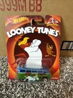 2013 Hot Wheels Looney Tunes Foghorn Leghorn Volkswagen T1 Drag Bus Pop Culture
