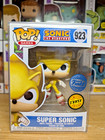 Funko POP! Games Sonic the Hedgehog Super Sonic #923 CHASE w/Pop Protector