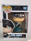 Funko Pop! Animation Solo Leveling Sung Jinwoo 1982 Chase W/Protector