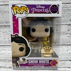 Snow White Funko Pop #339 Gold W/ Pin Disney Ultimate Princess Exclusive