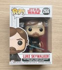 Funko Pop Star Wars The Last Jedi Luke Skywalker #266 + Free Protector