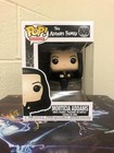 Funko Pop! TV: The Addams Family - Morticia Figure w/ Protector