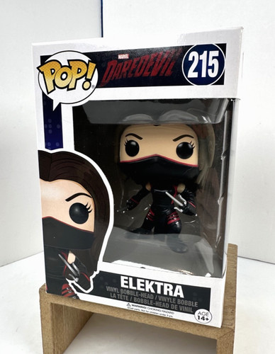 Funko Pop! #215 Elektra (Marvel Daredevil Netflix Series) with Soft Protector