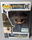 Harry Potter in sorting hat vinyl figure Funko POP!  Harry Potter #21 exclusive