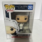 Funko POP! Friends - Vinyl Figure - MONICA GELLER #263 With Protective Case