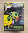 Funko Pop Disney Villains Disguised Evil Queen Black Light #1426 + Protector