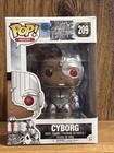 Funko Pop! Vinyl: DC Universe Justice League, Cyborg #209