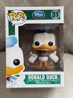 RARE FUNKO POP DISNEY STORE DONALD DUCK #31 VAULTED FIGURE NEW IN BOX