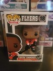 Funko Pop Wayne Simmonds 18 NHL Philadelphia Flyers Vaulted w/ Free Shipping