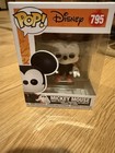 Funko Pop! Vinyl: Disney - Mickey Mouse #795