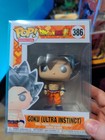 Funko Pop! Vinyl: Dragon Ball - Goku (Ultra Instinct Form) #386