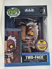 Funko Pop! Digital #371 Batman 85th Two-Face Ultra LE 5,000 + Protector