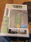 Funko Pop! Vinyl: Rick and Morty - Pickle Rick - Diamond Comics (Exclusive) #350